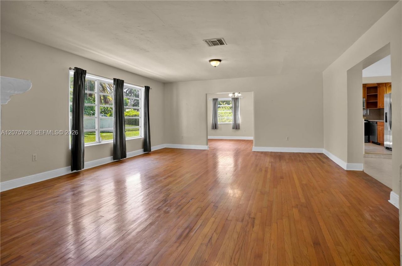 8775 SW 53rd Ct, Unit REAR, Miami, FL 33143 Photo