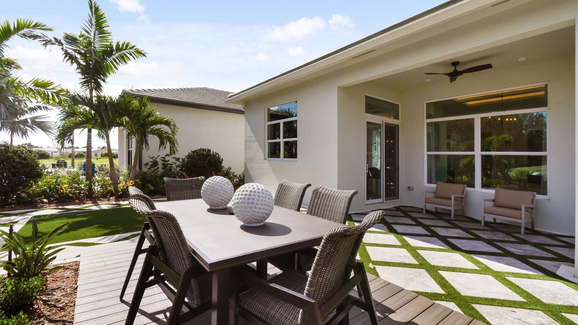 132 SE Via Tirso, Port Saint Lucie, FL 34952 Photo