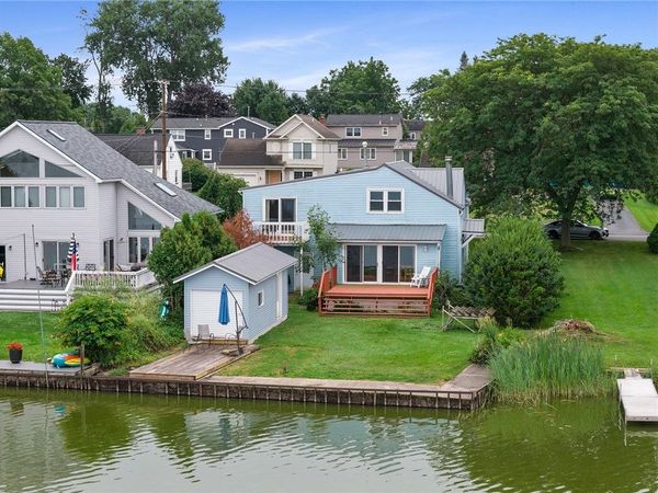 233 North Drive, Rochester, NY 14612