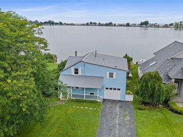 233 North Drive, Rochester, NY 14612