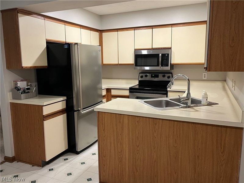 2607 Kimberly Lane, Westlake, OH 44145 Photo 8