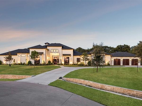 901 Hat Creek Court, Bartonville, TX 76226