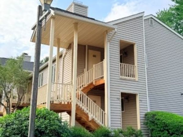 136 Westchester Ter, Clinton, NJ 08801