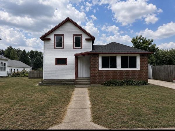 616 E Franklin Street, Other, IL 61046