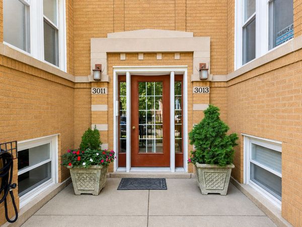 3011 W Gunnison Street , Unit 1W, Chicago, IL 60625