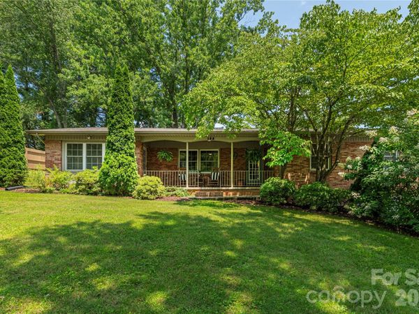 102 Azalea Drive, Waynesville, NC 28786