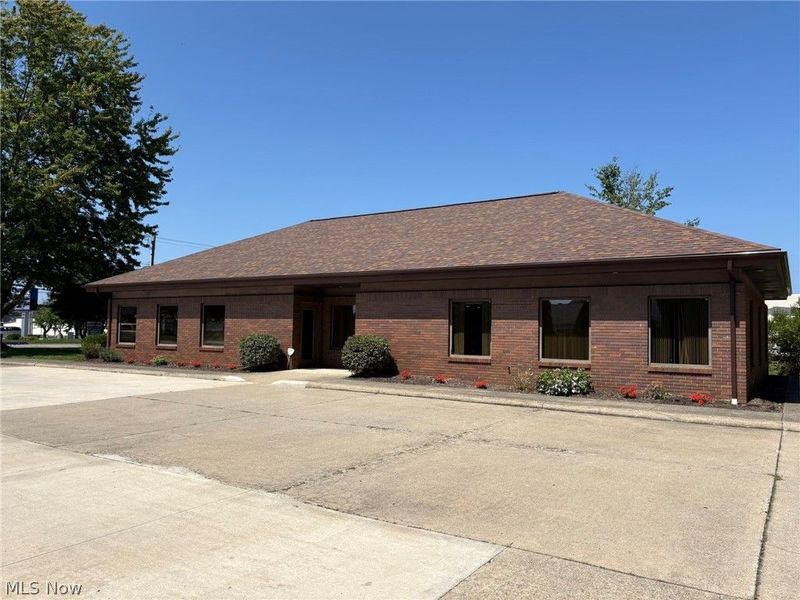 5315 Oberlin Avenue, Lorain, OH 44053 Photo 2