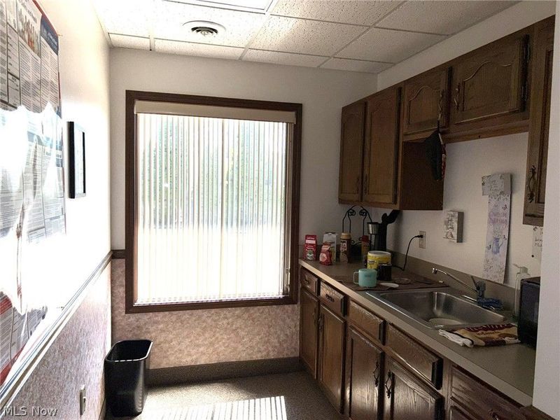 5315 Oberlin Avenue, Lorain, OH 44053 Photo 28