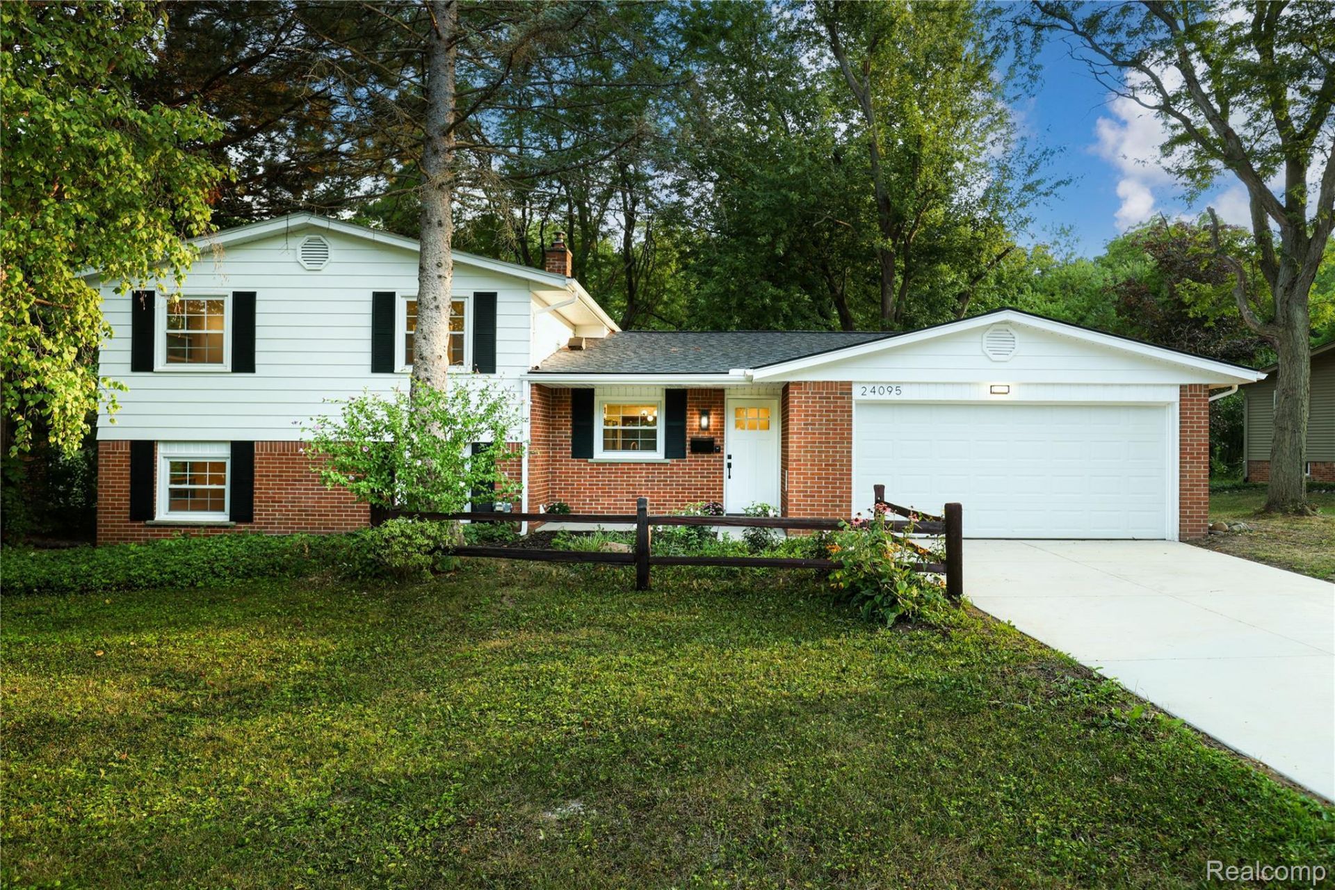 24095 Farmington Road, Farmington, Mi 48336 Main Photo