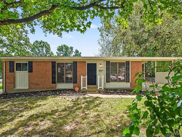540 Humes Lane , Florissant, MO 63031
