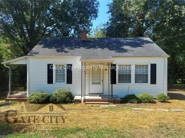 227 Oakhurst Street , Kernersville, NC 27284