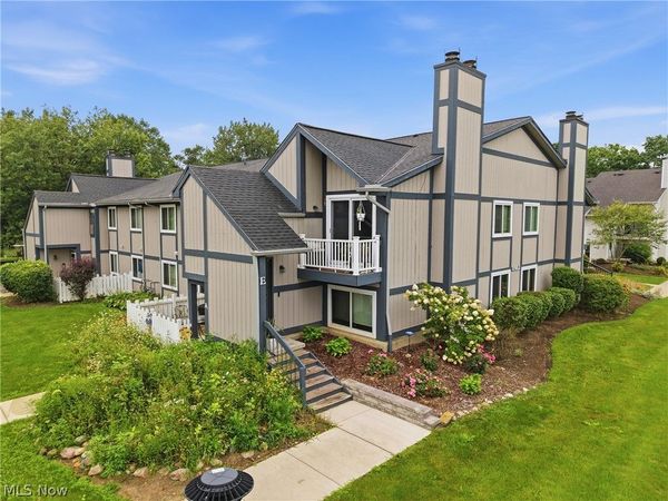 8982 Portage Pointe Drive , Unit E, Streetsboro, OH 44241