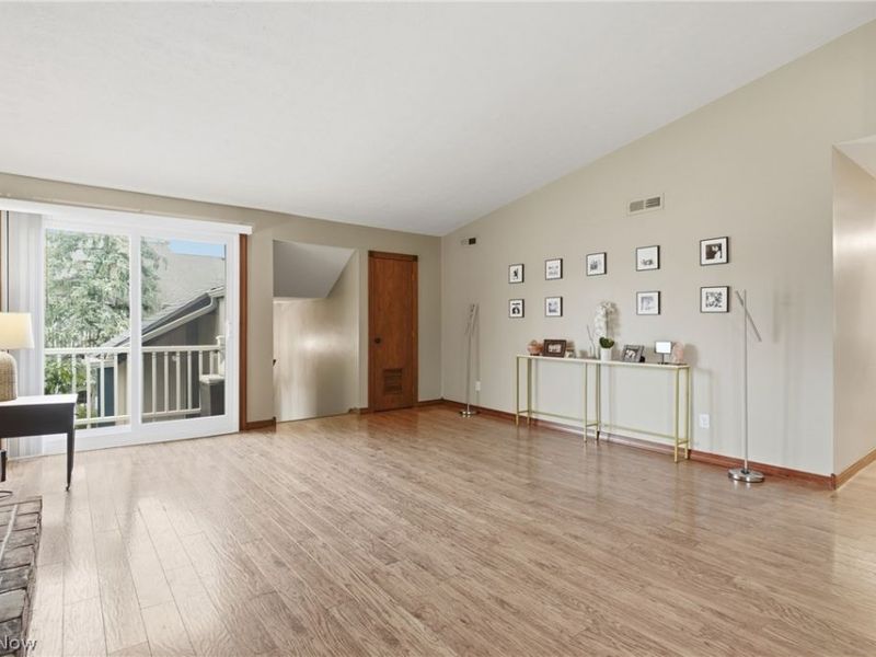 8982 Portage Pointe Drive, Unit E, Streetsboro, OH 44241 Photo 10