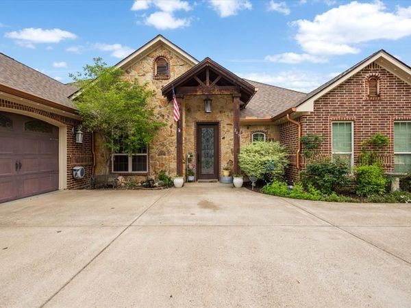 249 Heritage Court , Lindale, TX 75771