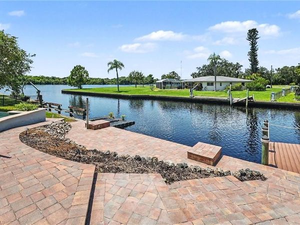 18071 Traverse DR, ALVA, FL 33920
