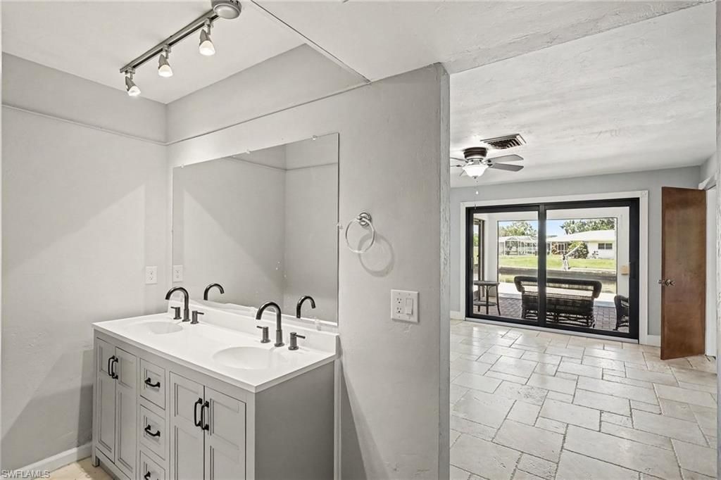 18071 Traverse Dr, Alva, FL 33920 Photo