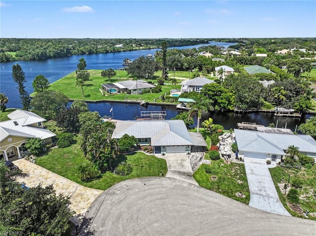 18071 Traverse Dr, Alva, FL 33920 Photo
