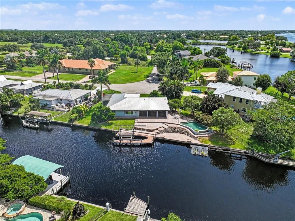 18071 Traverse Dr, Alva, FL 33920 Photo