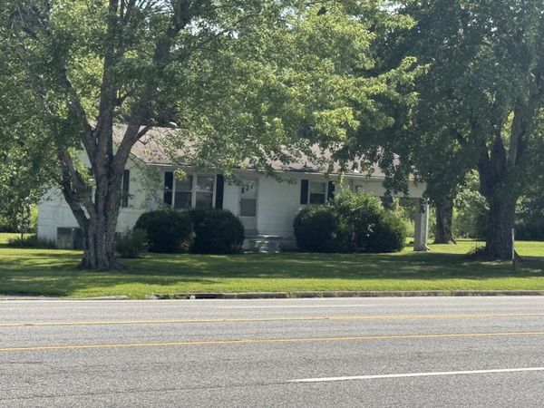 4330 McMinnville Hwy , Manchester, TN 37355