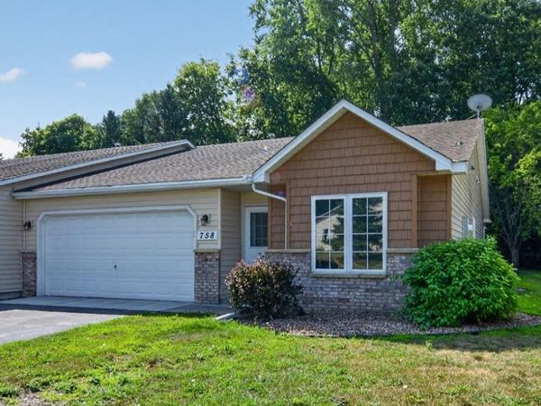 758 Garceau Lane, Vadnais Heights, MN 55127