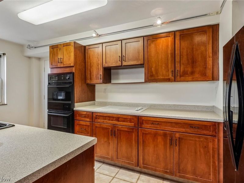 13800 Shaker Boulevard, Unit 902, Cleveland, OH 44120 Photo 14