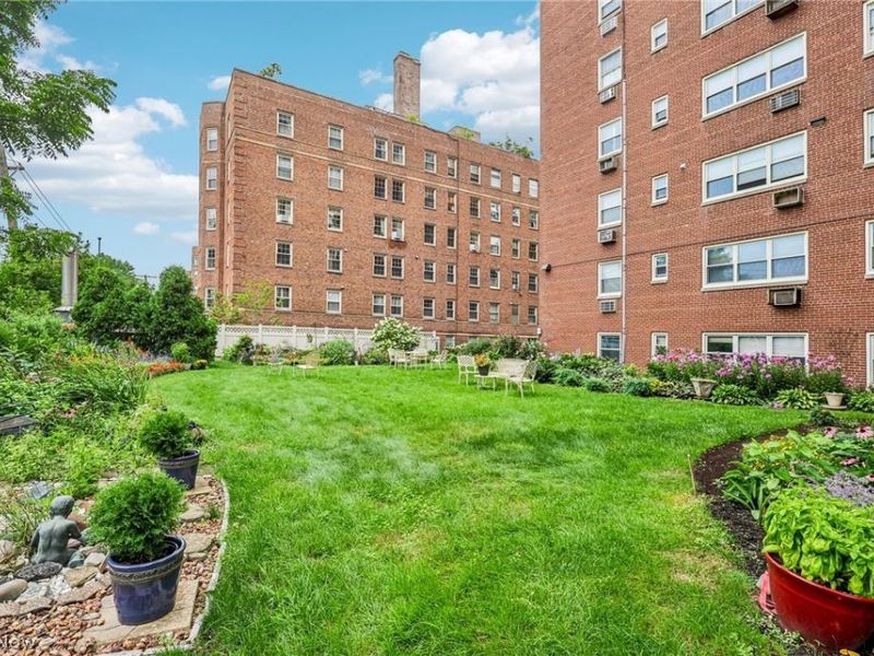 13800 Shaker Boulevard, Unit 902, Cleveland, OH 44120 Photo 32