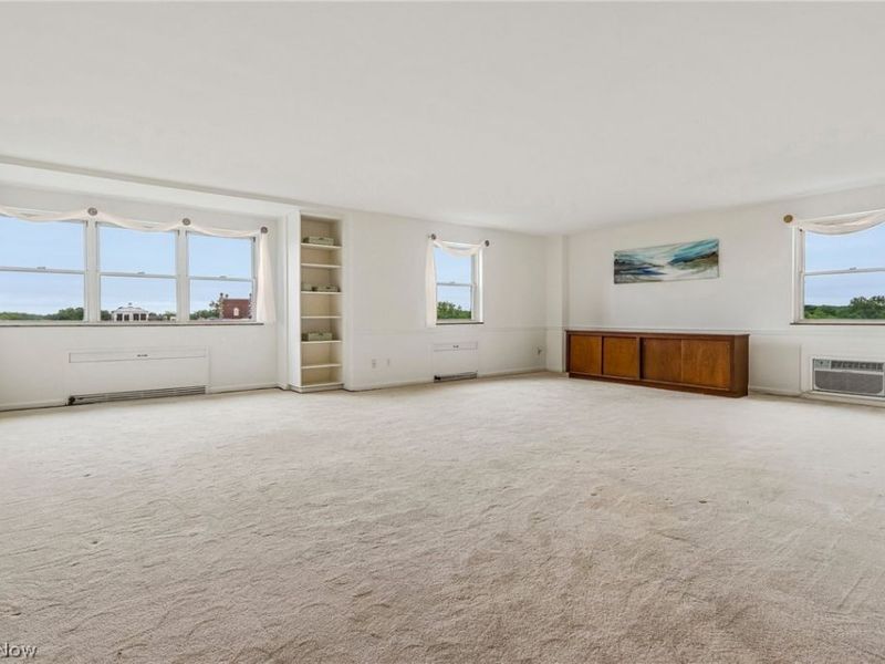 13800 Shaker Boulevard, Unit 902, Cleveland, OH 44120 Photo 8