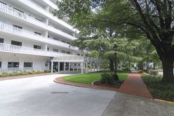 1829 Senate Street  photo 4