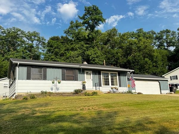 891 Chapel Drive, Milton, WI 53563