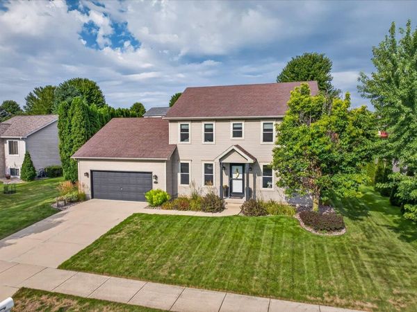 912 Questa Ridge Trail, Verona, WI 53593