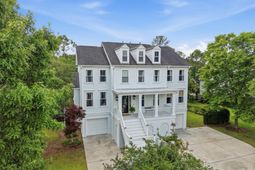 3048 Riverwood Drive photo 4