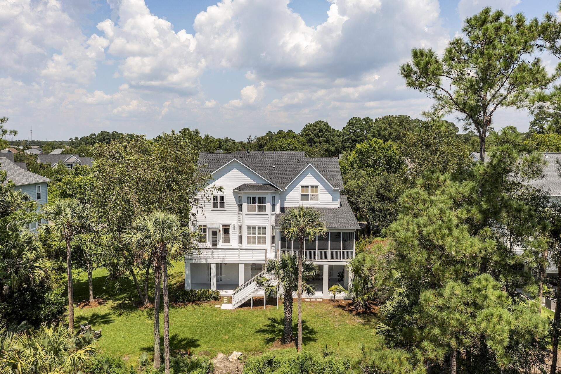 3048 Riverwood Drive Photo 4