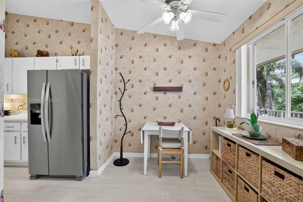 7449 N Devon Dr , Unit 207, Tamarac, FL 33321 Photo