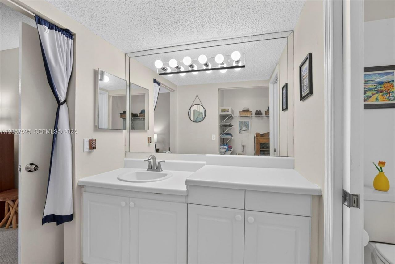 7449 N Devon Dr , Unit 207, Tamarac, FL 33321 Photo