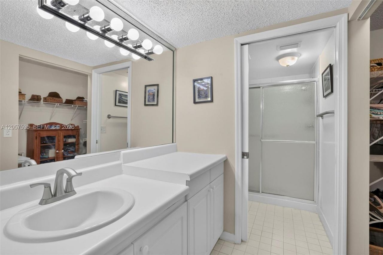 7449 N Devon Dr , Unit 207, Tamarac, FL 33321 Photo