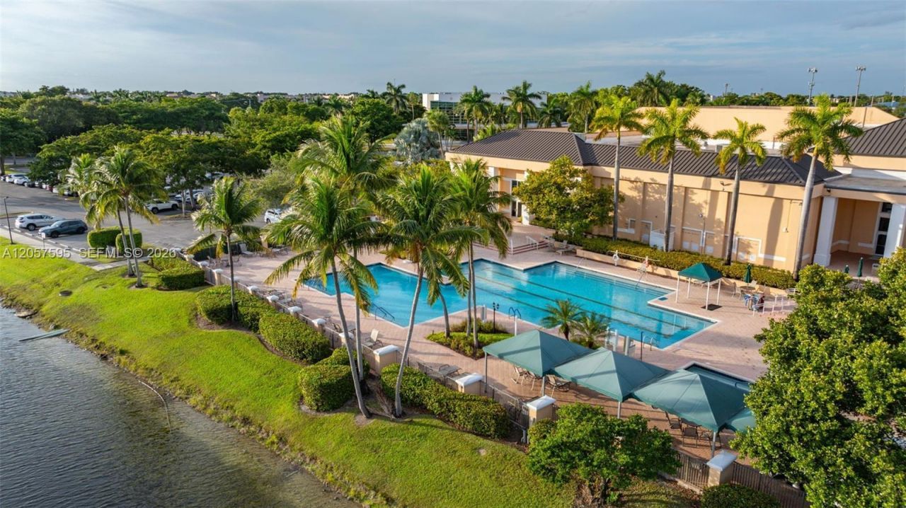 7449 N Devon Dr , Unit 207, Tamarac, FL 33321 Photo