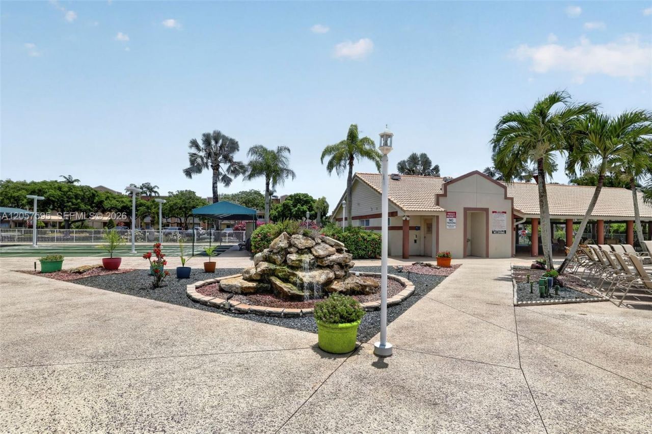 7449 N Devon Dr , Unit 207, Tamarac, FL 33321 Photo