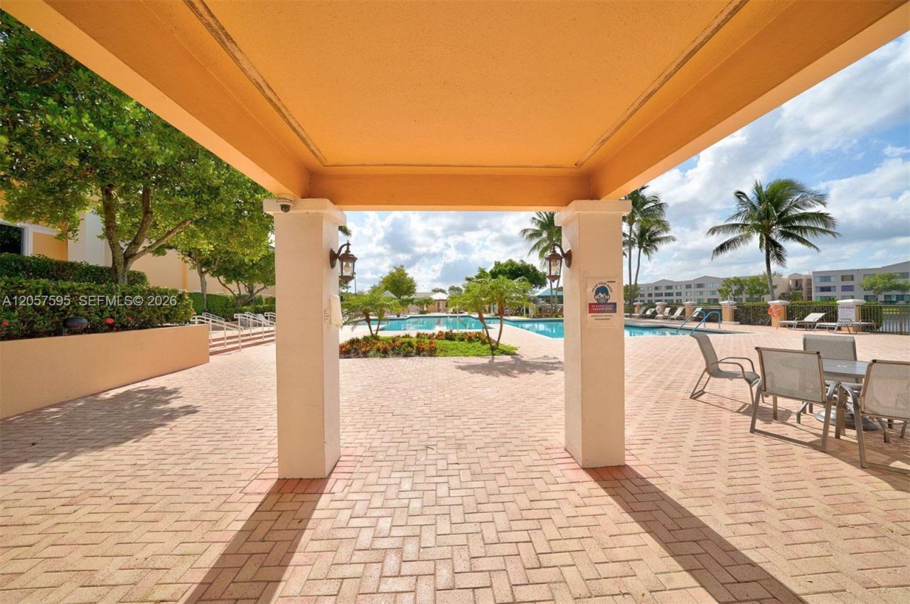 7449 N Devon Dr , Unit 207, Tamarac, FL 33321 Photo