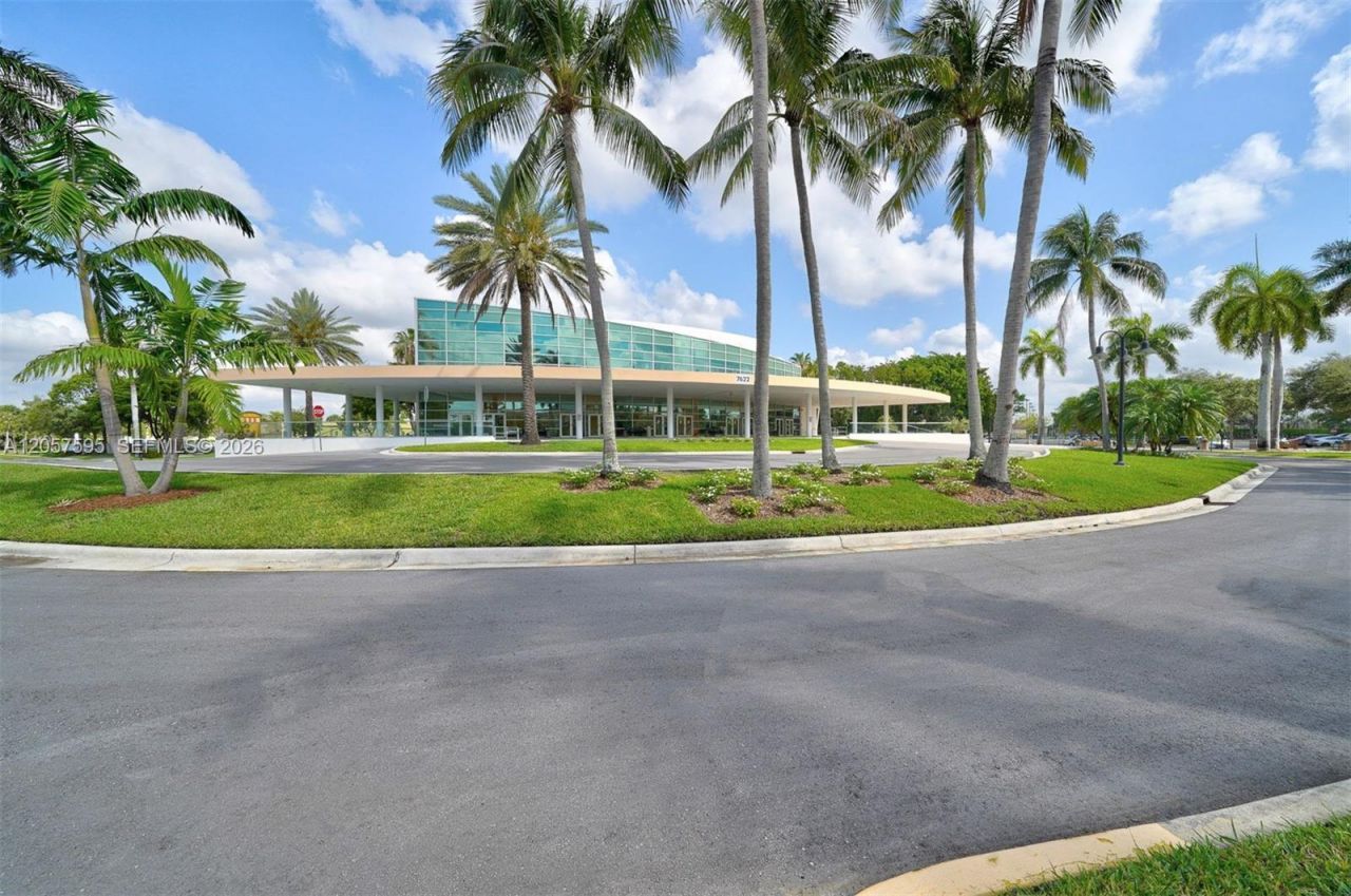 7449 N Devon Dr , Unit 207, Tamarac, FL 33321 Photo