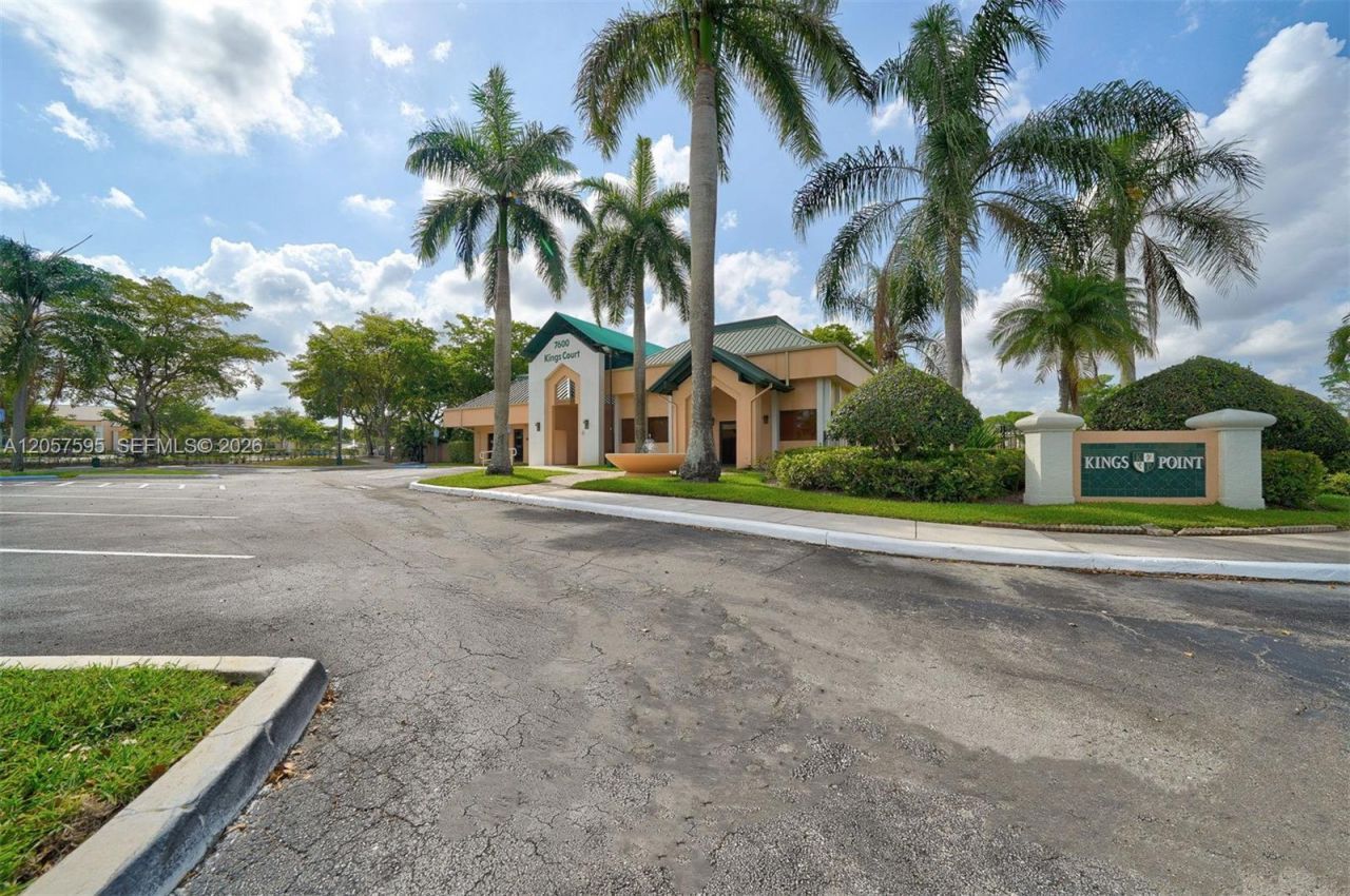 7449 N Devon Dr , Unit 207, Tamarac, FL 33321 Photo