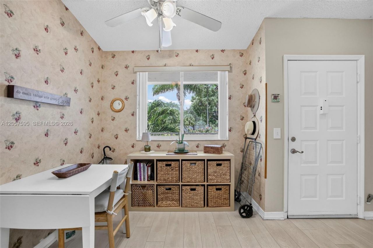 7449 N Devon Dr , Unit 207, Tamarac, FL 33321 Photo