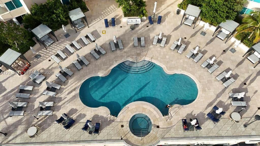 300 Pointe Dr , Unit 2806, Miami Beach, FL 33139 Photo