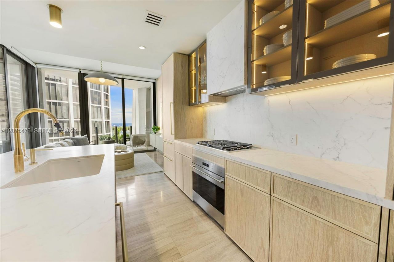 2831 S Bayshore Dr , Unit 804, Coconut Grove, FL 33133 Photo