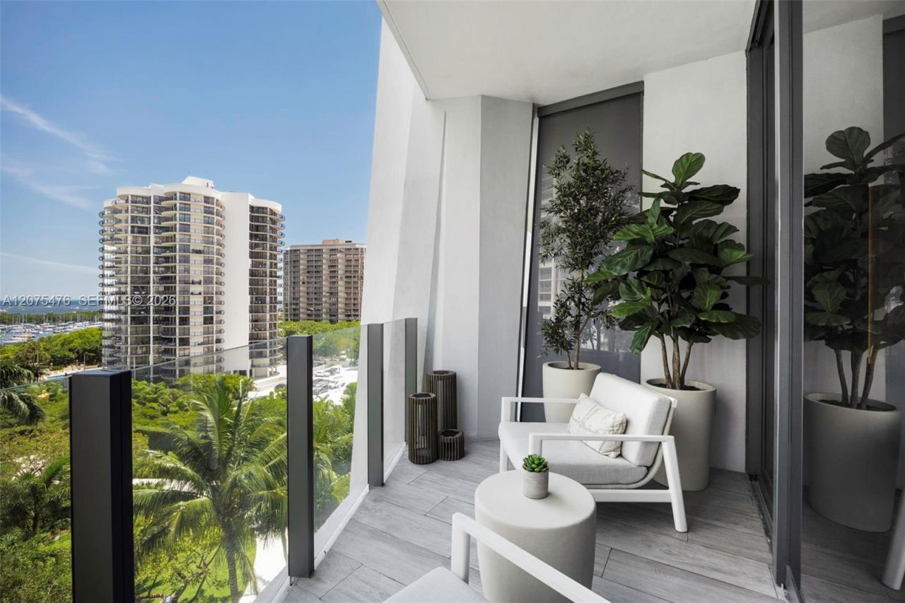 2831 S Bayshore Dr , Unit 804, Coconut Grove, FL 33133 Photo