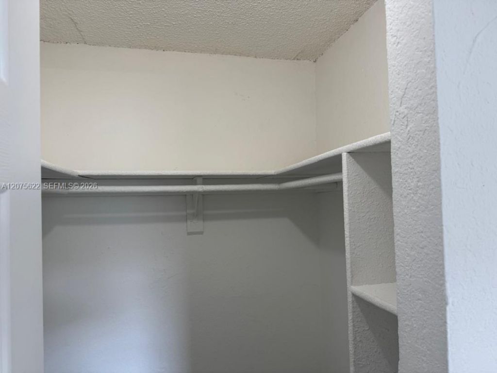 4550 NW 9th St , Unit 709E, Miami, FL 33126 Photo