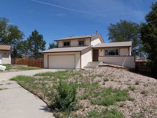 37 Belvista Court, Pueblo, CO 81001