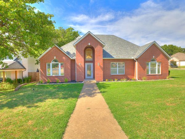 7401 W 39th Street , Tulsa, OK 74107