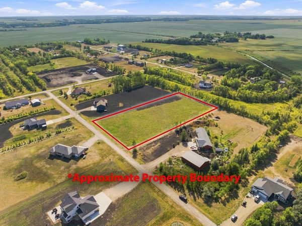 16864 Orchard Boulevard W, Harwood, ND 58042