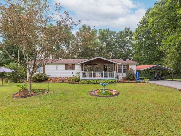 416 Printwood Dr, Dickson, TN 37055