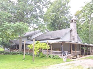 2040 Golf Course Rd, Clay Township, Mi 48028